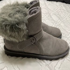 Bear paw suede grey booties with faux fur, size women’s 9